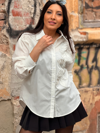 Camasa cu aplicatii florale brodate cu perle si paiete [7]