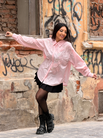 Camasa cu aplicatii florale brodate cu perle si paiete [7]