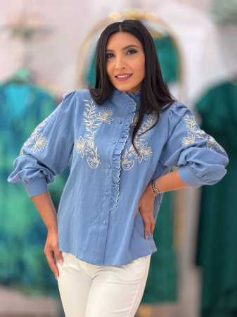 TOTUL LA  -50% - Camasa cu broderie si guler tunica