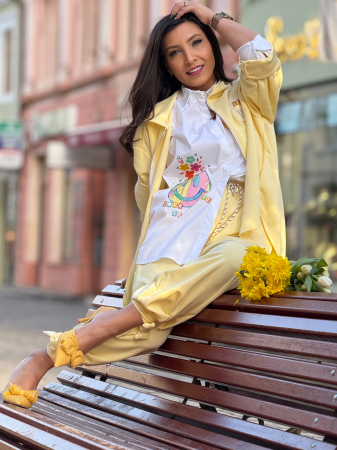 Noutati - Cămașă damă lejeră cu guler clasic, mânecă reglabilă și imprimeu colorat tip smiley