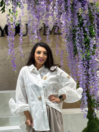 Camasa din bumbac cu maneca cu volane si flori aplicate [5]