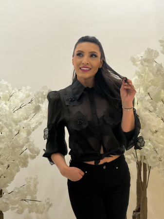 Imbracaminte de dama - Camasa din organza cu flori aplicate