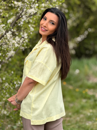 Camasa galben pastel cu broderie florala [2]