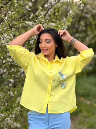 Noutati - Camasa galbena cu nasturi si broderie florala