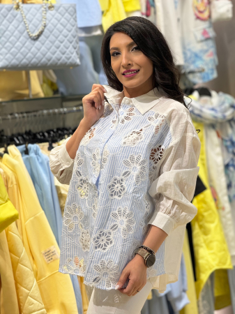 Cămașă lejeră cu dantelă florală aplicată și imprimeu în dungi bleu [3]