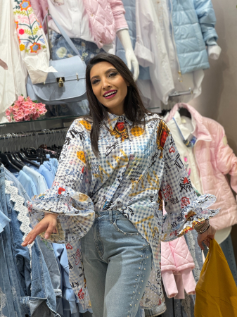 Camasa lejera cu imprimeu artistic, carouri si insertii grafice [1]