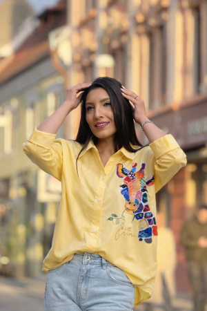 Noutati - Camasa oversize cu imprimeu girafa