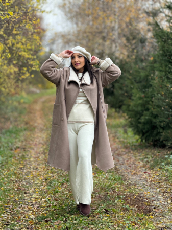 Geci si jachete - Cojoc cu nasturi negrii