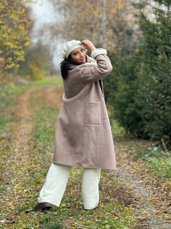 Cojoc cu nasturi negrii [4]