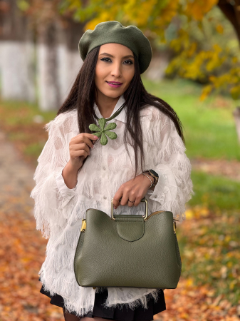 Colier cu floare [1]