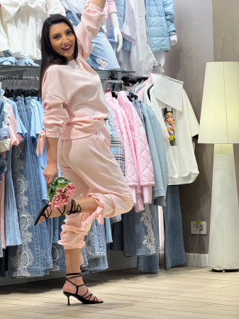 Compleuri si costume - Compleu cu fundita la maneca si glezna