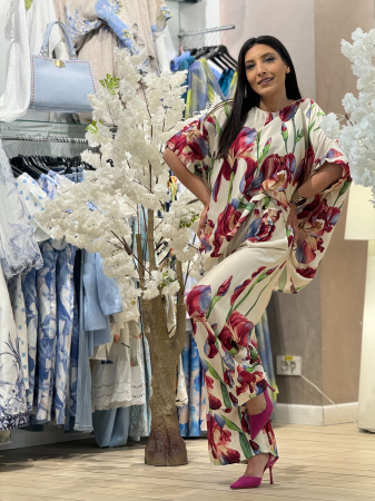Promotii - Bluza cu imprimeu floral de irisi