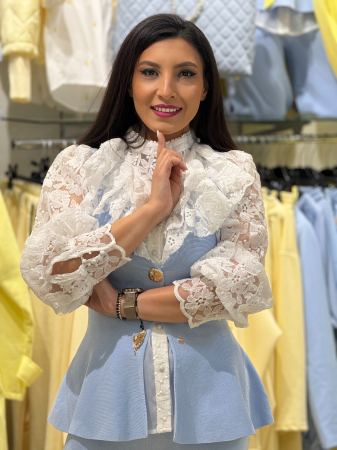 Compleu cu nasturi si decolteu in V [8]