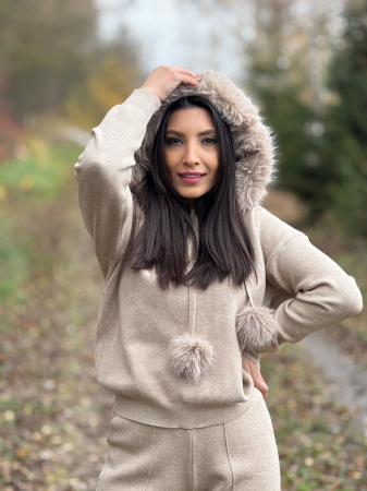 Compleu tricotat cu blanita la gluga [6]