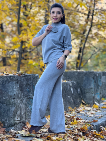 Compleuri si costume - Compleu tricotat cu floare in piept