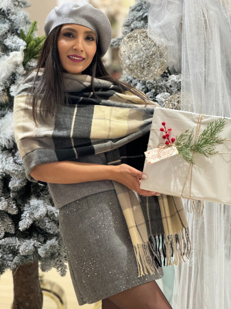 Esarfa in carouri [3]