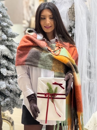 ROSU DE CRACIUN - Esarfa in carouri cu franjuri