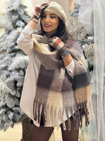 CADOURI DE CRACIUN - Esarfa in carouri cu franjuri