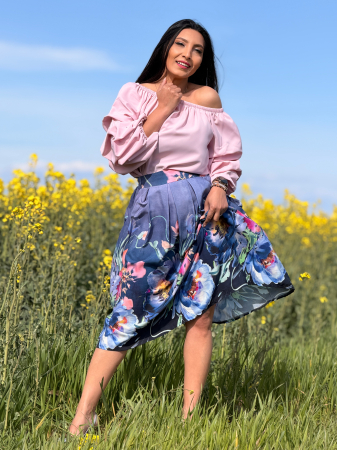 Fusta bleumarin cu flori [1]