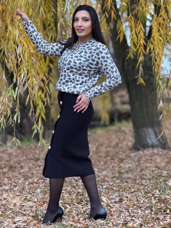 Fusta lunga tricotata cu nasturi decorativi [3]