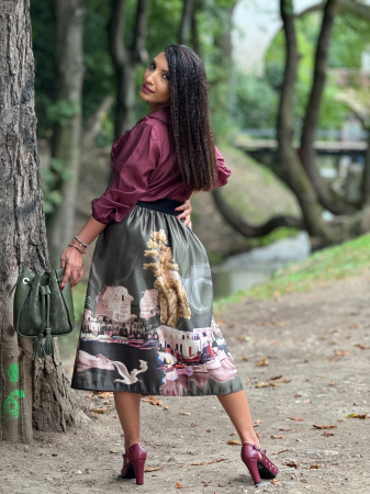 Fusta midi cu pliuri elegante [3]
