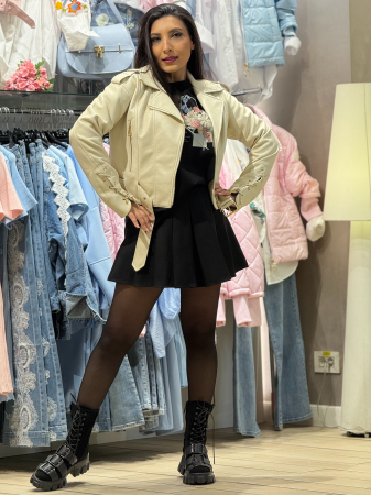 Geaca bej cu snur [2]