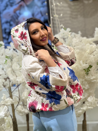 Geaca cu gluga si imprimeu flori [3]