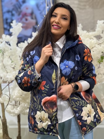 Geci si jachete - Geaca cu gluga si imprimeu flori