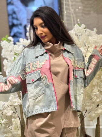 Geaca din denim cu aplicatii brodate si accente colorate [1]