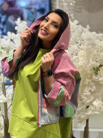 Geaca din denim cu imprimeu artistic si gluga [2]