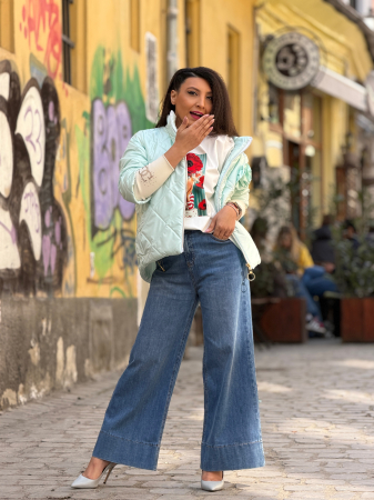 Imbracaminte de dama - Geaca din fas cu floare in piept