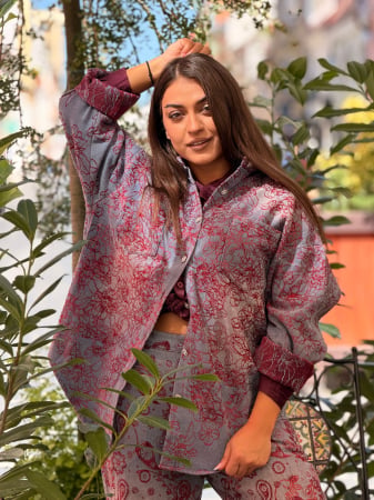 Geci si jachete - Geaca din jeans cu imprimeu floral roz