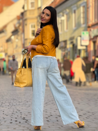 Geaca din piele ecologica cu fermoar supradimensionat [8]