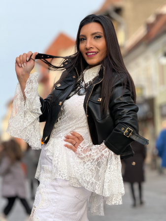 Geaca din piele ecologica cu guler tunica si buzunare aplicate [3]