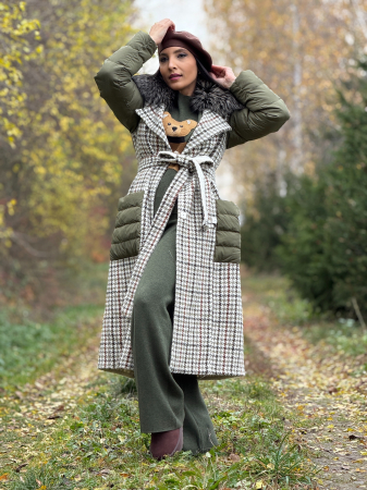 Geaca lunga cu detalii matlasate si guler din blana naturala [6]