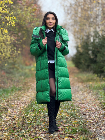 Geci si jachete - Geaca lunga matlasata cu gluga si fermoar