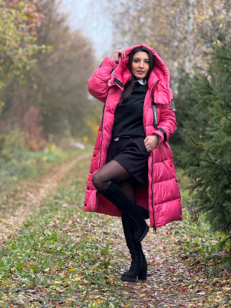 Geaca lunga matlasata cu gluga si fermoar [3]