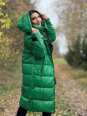 Geaca lunga matlasata cu gluga si fermoar [4]