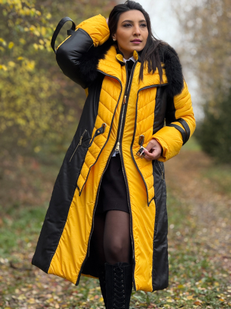 Geaca lunga matlasata cu guler din blana neagra [5]