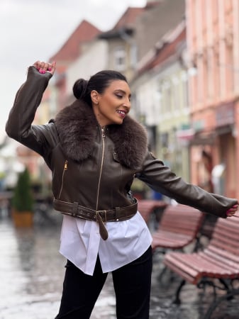 Geci si jachete - Geaca scurta din piele ecologica cu blana artificiala