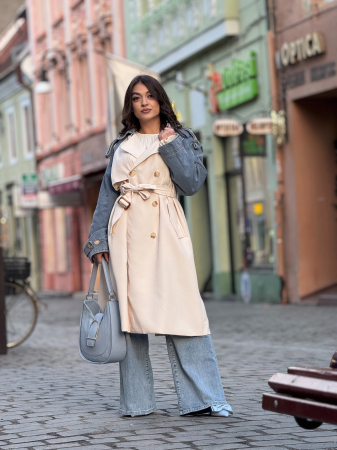 Geanta din piele naturala si clapeta metalica cu o toarta [3]