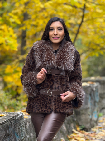 Haina cu imprimeu leopard si guler din blana artificiala [1]