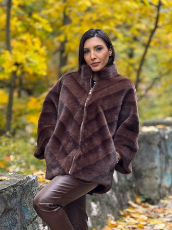Haina din blana artificiala cu dungi si fermoar [3]