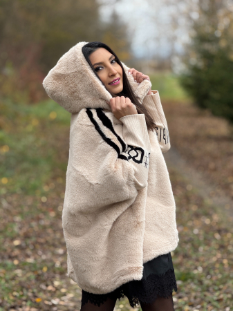 Haina din blana ecologica si dunga pe mana [3]