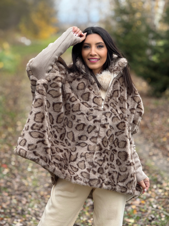 Haina din blana ecologica si dunga pe mana [4]