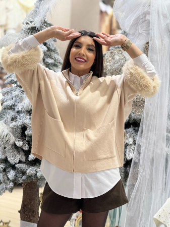 Jacheta cu fermoar si buzunare si blanita la maneca [6]