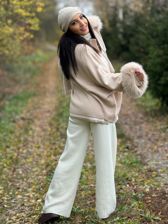 Jacheta cu fermoar si guler de blana [7]