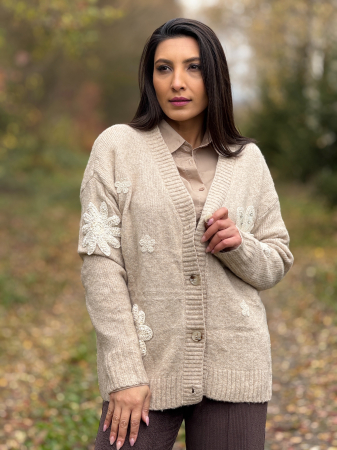 Jacheta cu flori brodate [2]