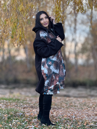 Jacheta cu imprimeu colorat si buzunar aplicat [4]