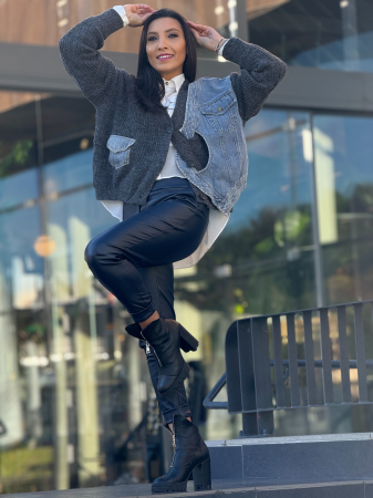 Jacheta cu nasturi si aplicatie din denim [2]